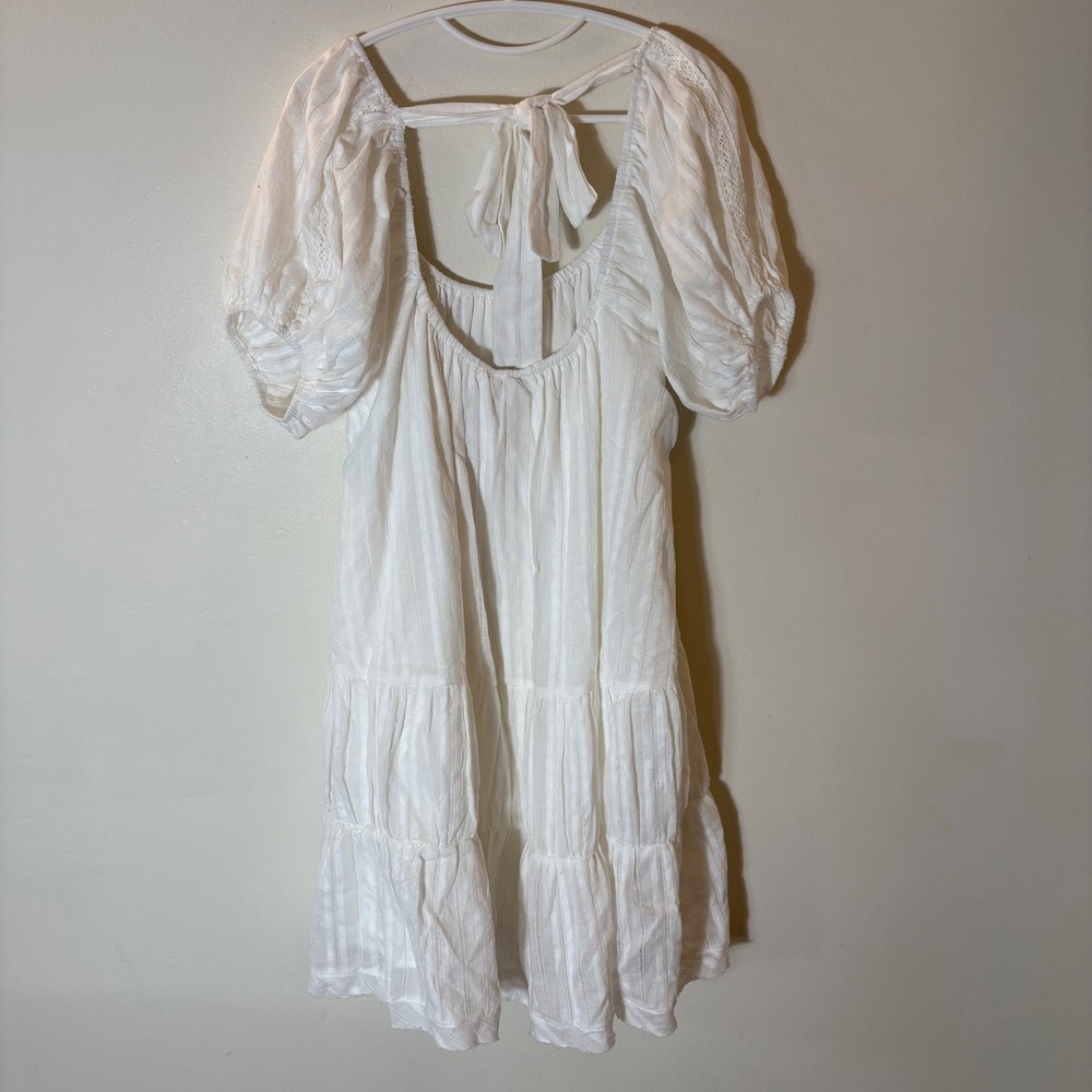 Davi & Dani White Kimmy Dress Puff Sleeve Tiered Back Tie NWT Medium - Picture 5 of 8